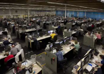 Studie z prestižních amerických univerzit ukázala, jak AI zvyšuje produktivitu call center okamžitě až o 14 %